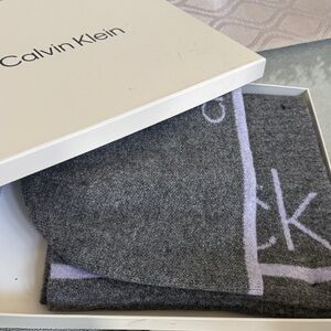Calvin Klein Charcoal Scarf Bonnet Set